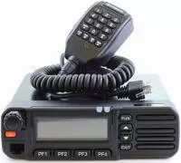 Автомобильная рация Comrade R90 UHF /R 1050 DMR/